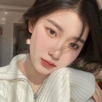 卡戴珊家族第四季海报