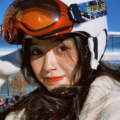 黑色琴弦海报